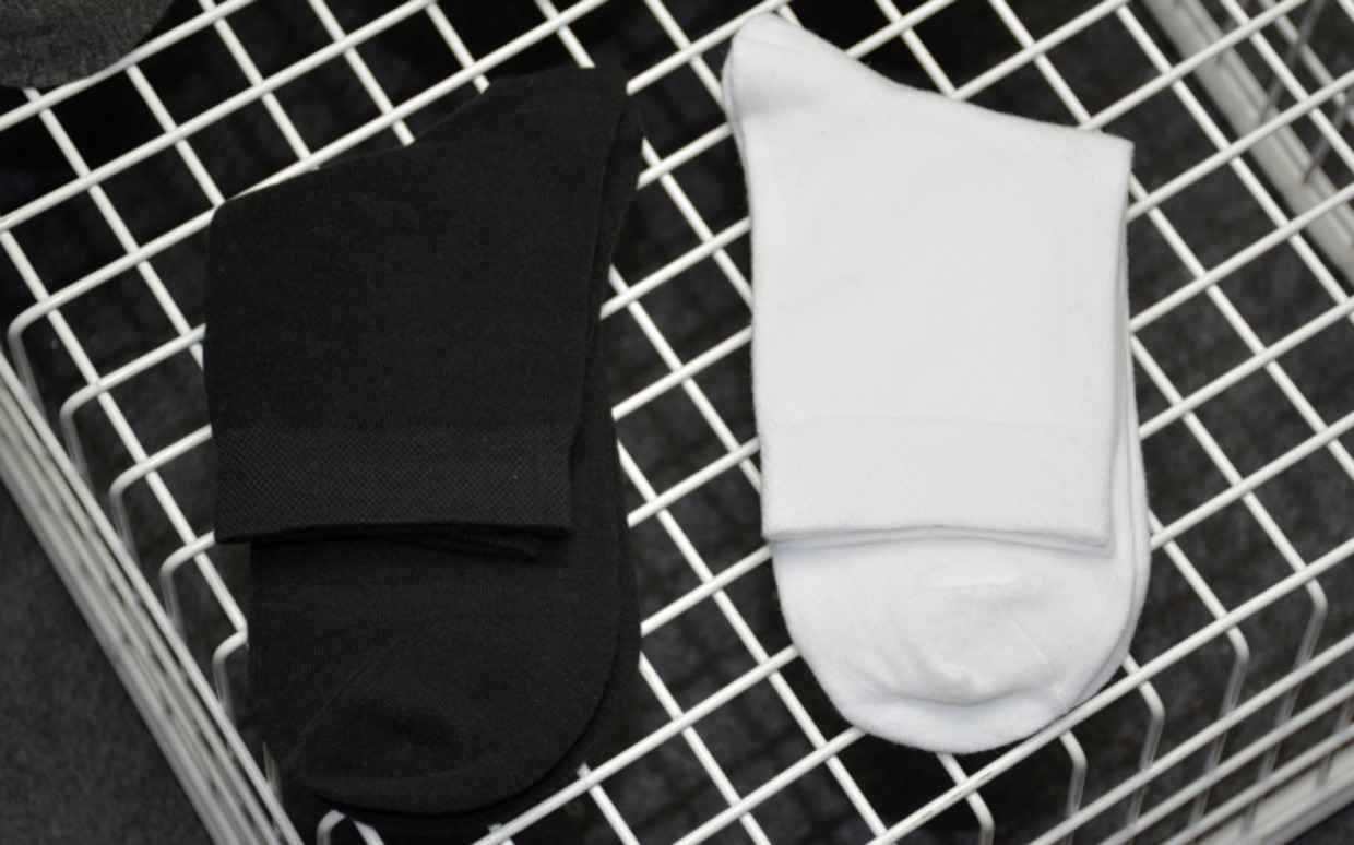Mùa thu và mùa đông nam cotton ống trắng vớ cotton ấm dày chống mùi thấp trạng thái rắn màu vớ kinh doanh vớ cotton tất cao cổ nam