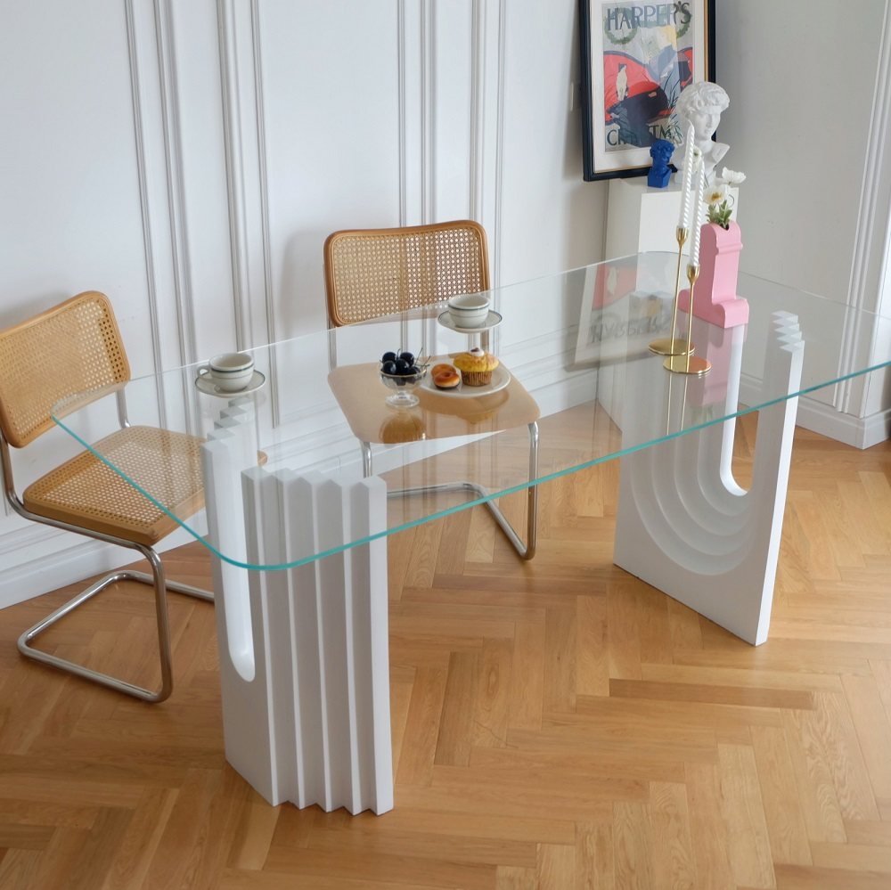 2021 New Internet red lawn number light luxury table household high end glass dining table 6 people 8 people middle old desk