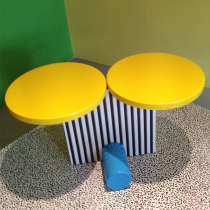 Nordic modern small apartment round coffee table living room art B & B designer creative medieval sofa corner a few sides