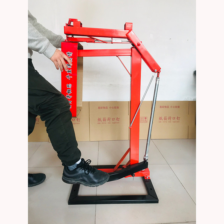 Small nail 2818 type world cover buckle box fruit box carton side binding machine nailing machine nailing machine foot pedal