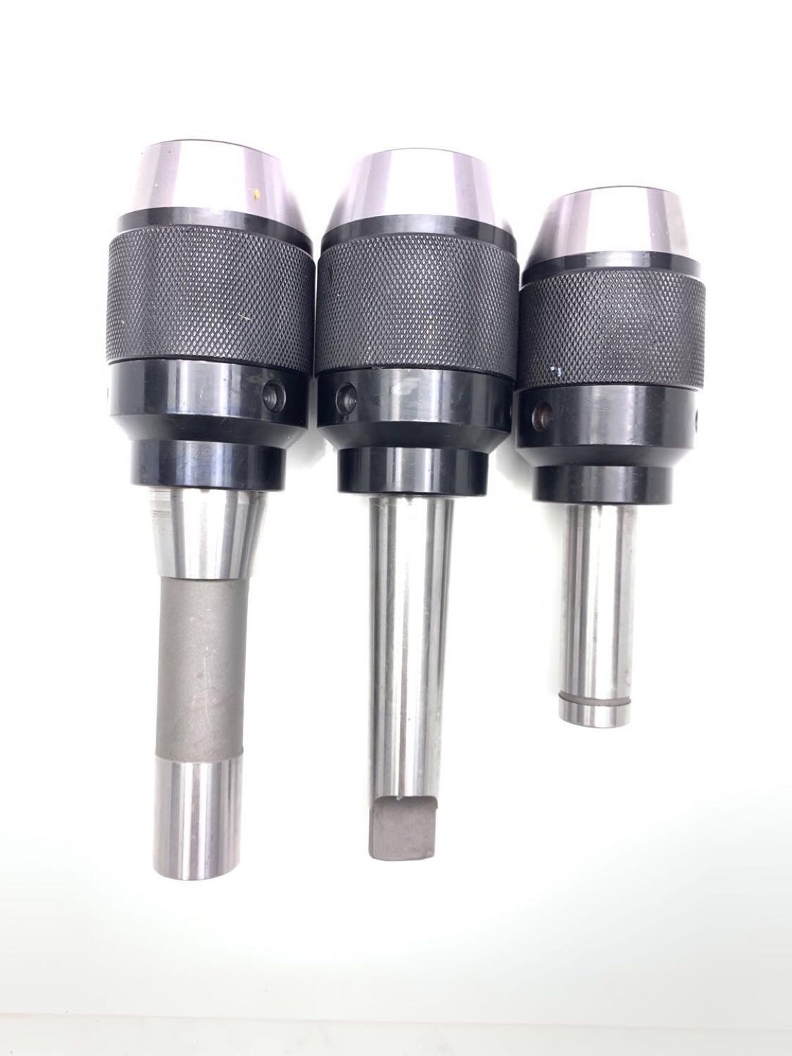 Milling machine bench drilling machine self-locking drill chuck R8 handle Mohs No. 3 straight handle integrated self-tightening fast drill chuck