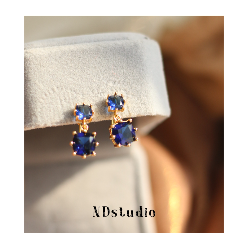 NDblingbbling Shiny Blue Zircons Superior Sensation Small Delicate Mosquito Coil Pan Without Pain Without Ear Clip