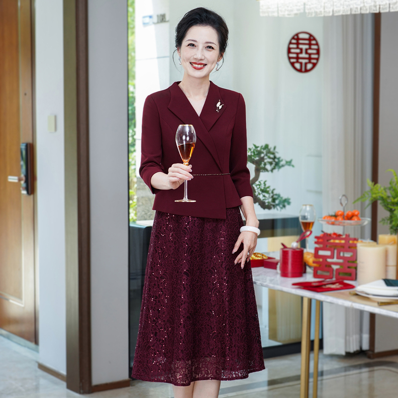 National Day Wedding Mother's Banquet Dress 2026 New Style Noble and Youthful Mother-In-Law Outfit Fake Two-Piece Cheongsam Dress National Day Wedding Mother's Banquet Dress 2026 New Style Noble and Youthful Mother-In-Law Outfit Fake Two-Piece Cheongsam Dress