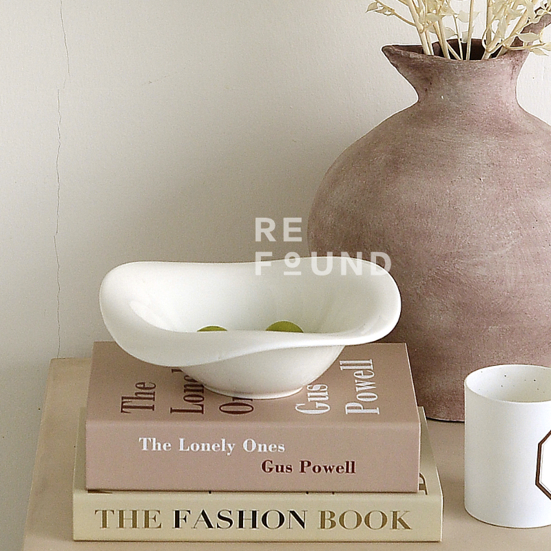ReFound modern French style Profiled Ceramic Salad Bowl West Dining Bowl Bull Pan Tilt Wavy Side Trendy Cutlery