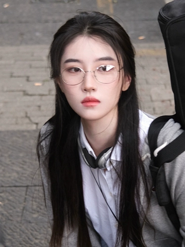Liu Yifei's Tyme Glasses Женские круглые рамки Ультра -светлый чистого титана.