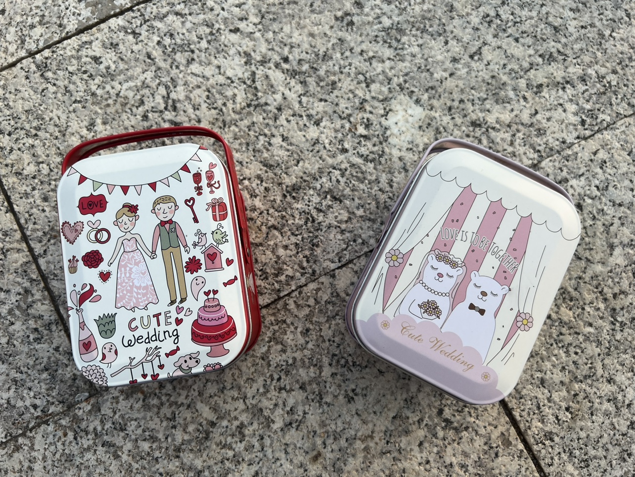 Foreign Trade Contained Iron Box Delight Candy Box Box White Bottom Length: 10 5 Width: 7 8 High: 6 cm-Taobao