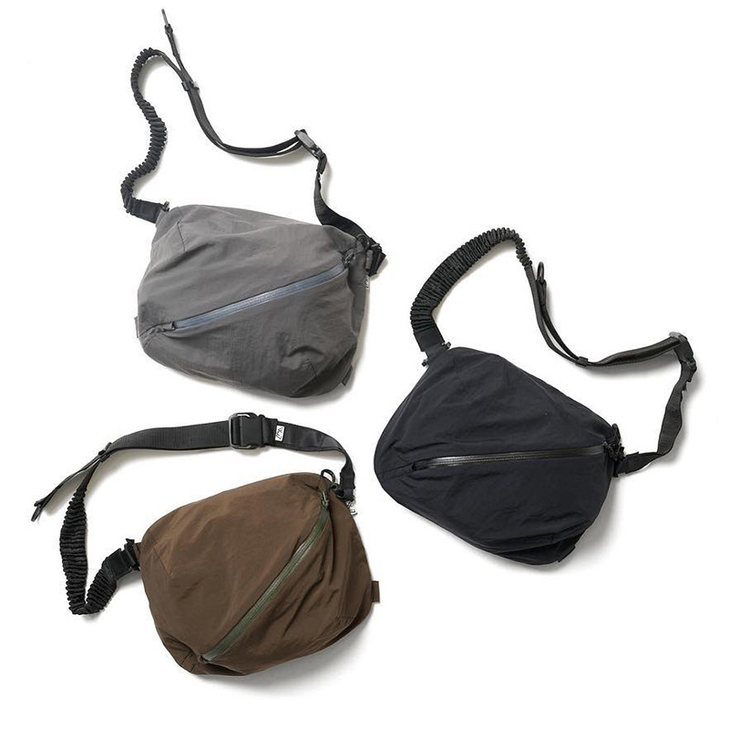 CMF OUTDOOR GARMENT 23SS BIG PORCH NYLON 尼龙防水单肩斜挎包评价