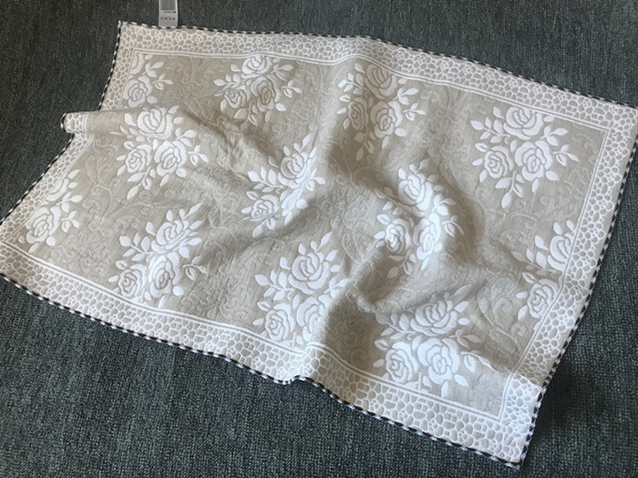 Đặc biệt cung cấp trong nước bán thanh lịch bông gạc jacquard gối khăn 50 * 75 cm mềm mại và thoải mái