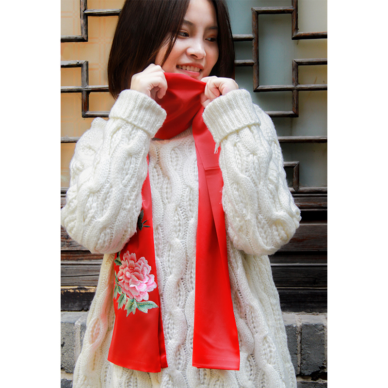 Elegant Embroidery Collection of Xiang embroidered silk embroidery mulberry silk shawl handmade Su embroidery scarves 100 hitch a Chinese New Year's gift