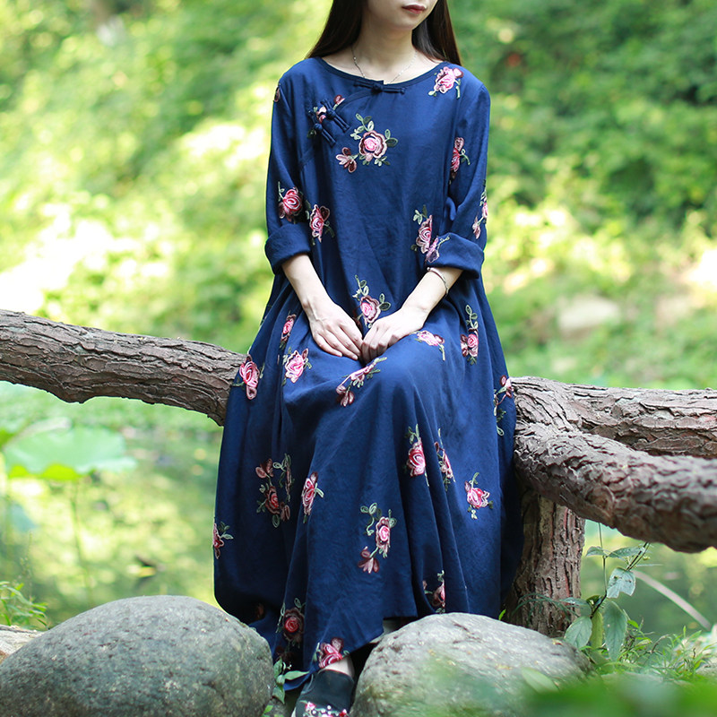 民族风连衣裙2017春秋新款复古盘扣绣花花苞裙女中国风女装大码