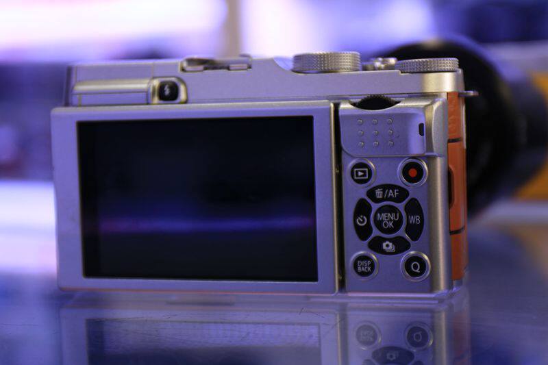 富士x-a1 x-t10 x-a2 xe1 x-m1 xa2 xa1 xt10 xm1 xa3 xa10相机