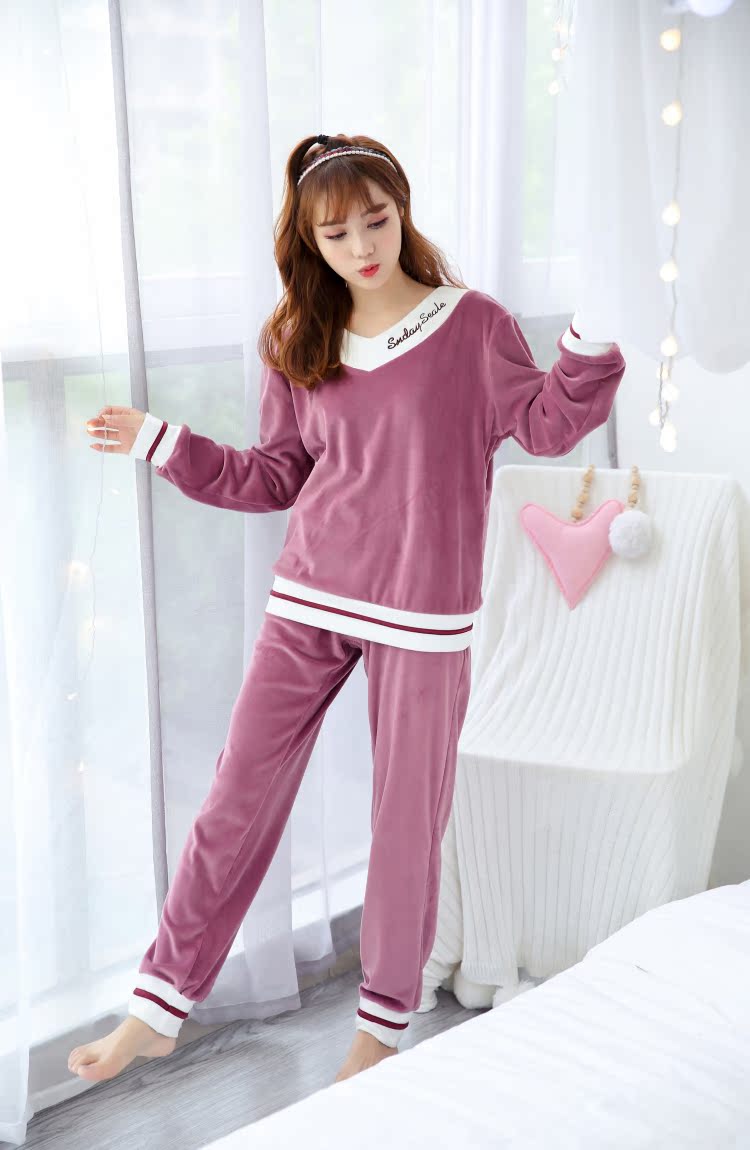 Đồ ngủ nhung vàng dày cho nữ mùa đông và thể thao mùa thu có thể được mặc bên ngoài san hô cộng với công chúa nhung mỏng sưởi ấm dịch vụ nhà bộ đồ