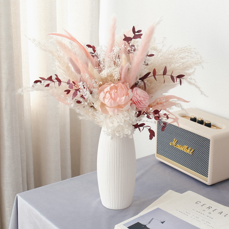 满天星兔尾芦苇干花束：自然之美悄然入驻生活角落