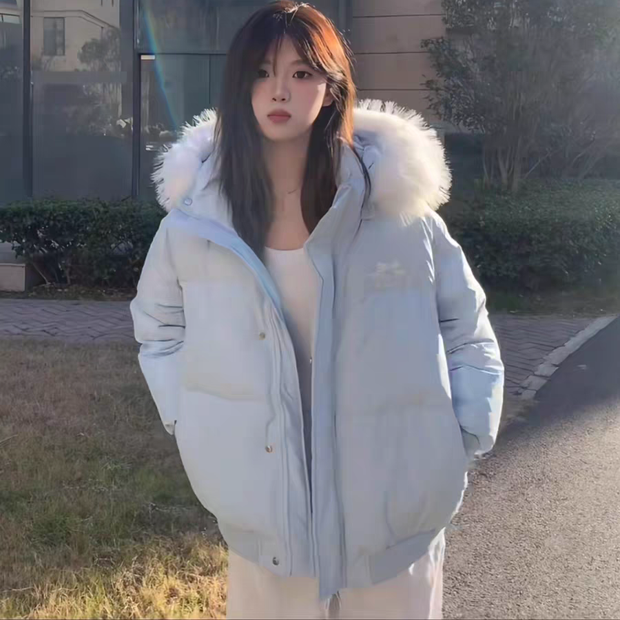 Корейская стеганая куртка с капюшоном и меховым воротником, новинка 2025 года, женская зимняя студенческая свободная и универсальная толстая теплая стеганая куртка, стеганая куртка