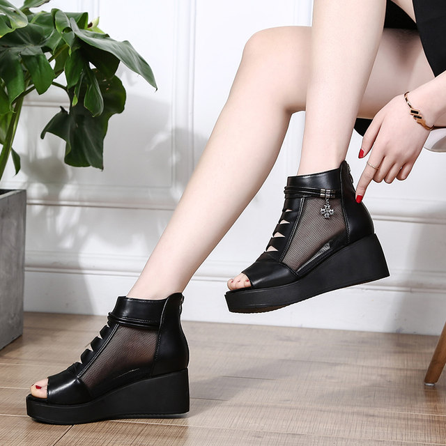 2024 Spring and Summer New Wedge Heel Mesh Fish Mouth Shoes Feminine Thick Sole Inner Height Sandals Hollow Breathable Sandals