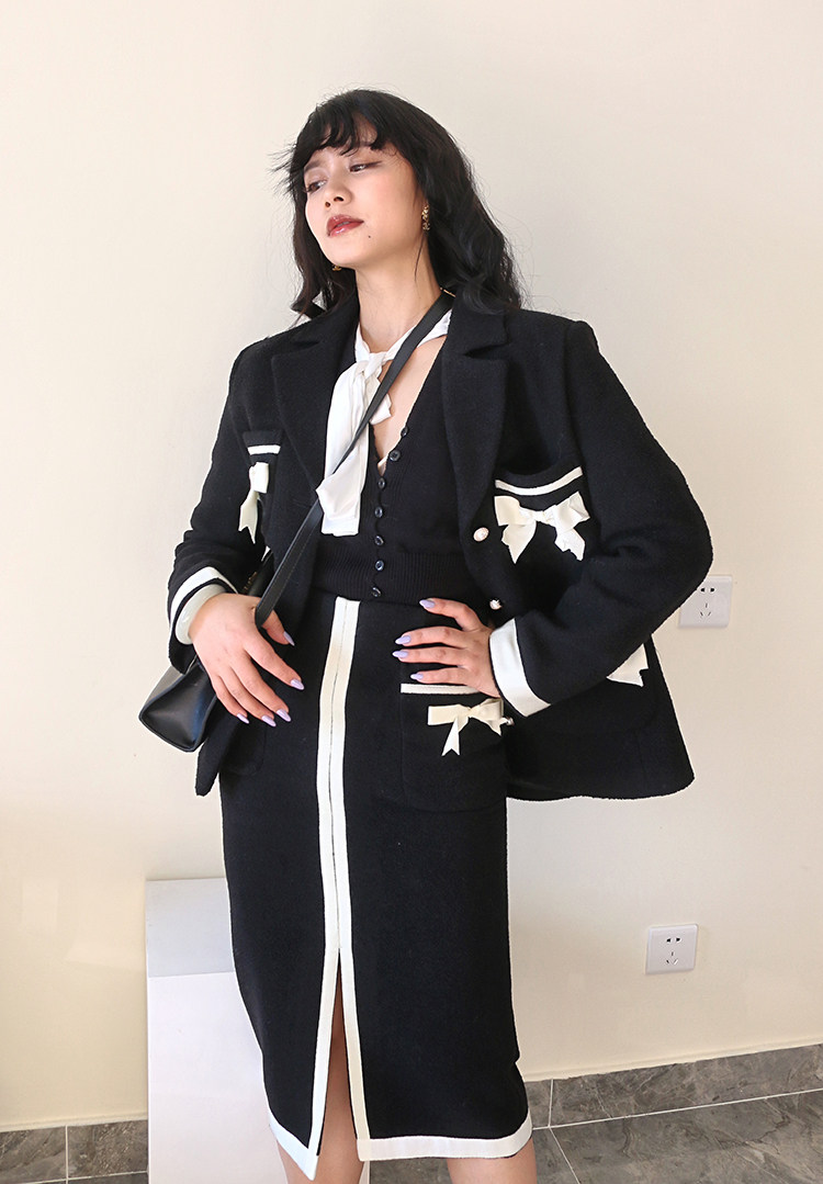Isabellawu Xiaoxiangfeng woolen suit women's autumn and winter 2021 new bow skirt two-piece set