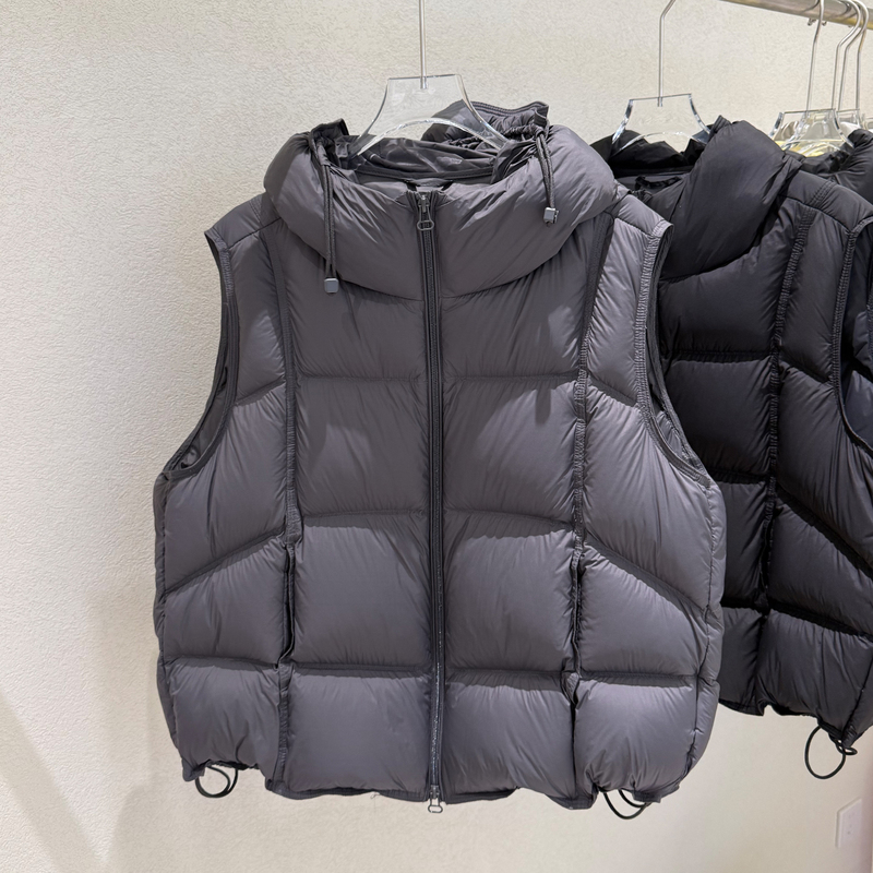 2026 Winter New Style Flower Bud Hooded down Vest for Women, Short 90% White Duck Down, Loose Outerwear Vest, Trendy 2026 Winter New Style Flower Bud Hooded down Vest for Women, Short 90% White Duck Down, Loose Outerwear Vest, Trendy