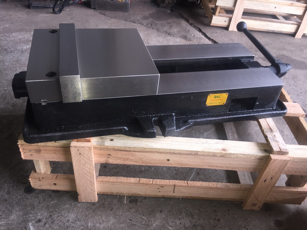 Angle solid vise milling bed precision bench 8 inch 0-300 open mouth Taiwan Baidali milling bed Gong bed batch