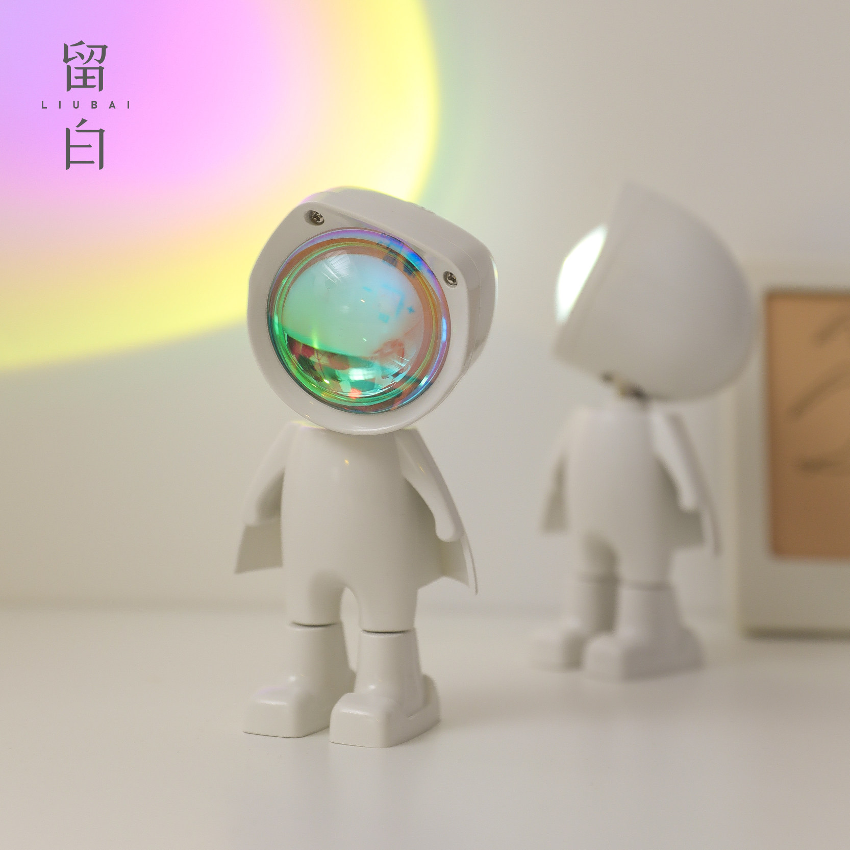Leave White sunset light Sunset night light spaceman atmosphere light spaceman rainbow sunset projection lamp spaceman