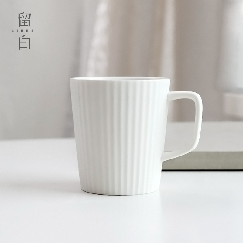Simple Nordic ins wind striped ceramic cup creative personality fashion female dormitory household mug with handle