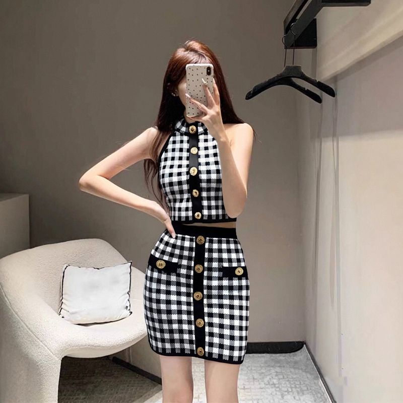 2025 Chambana Dress Sexy Halterneck Camisole High Waist Gold Buckle Skirt Short Skirt Two-Piece Suit