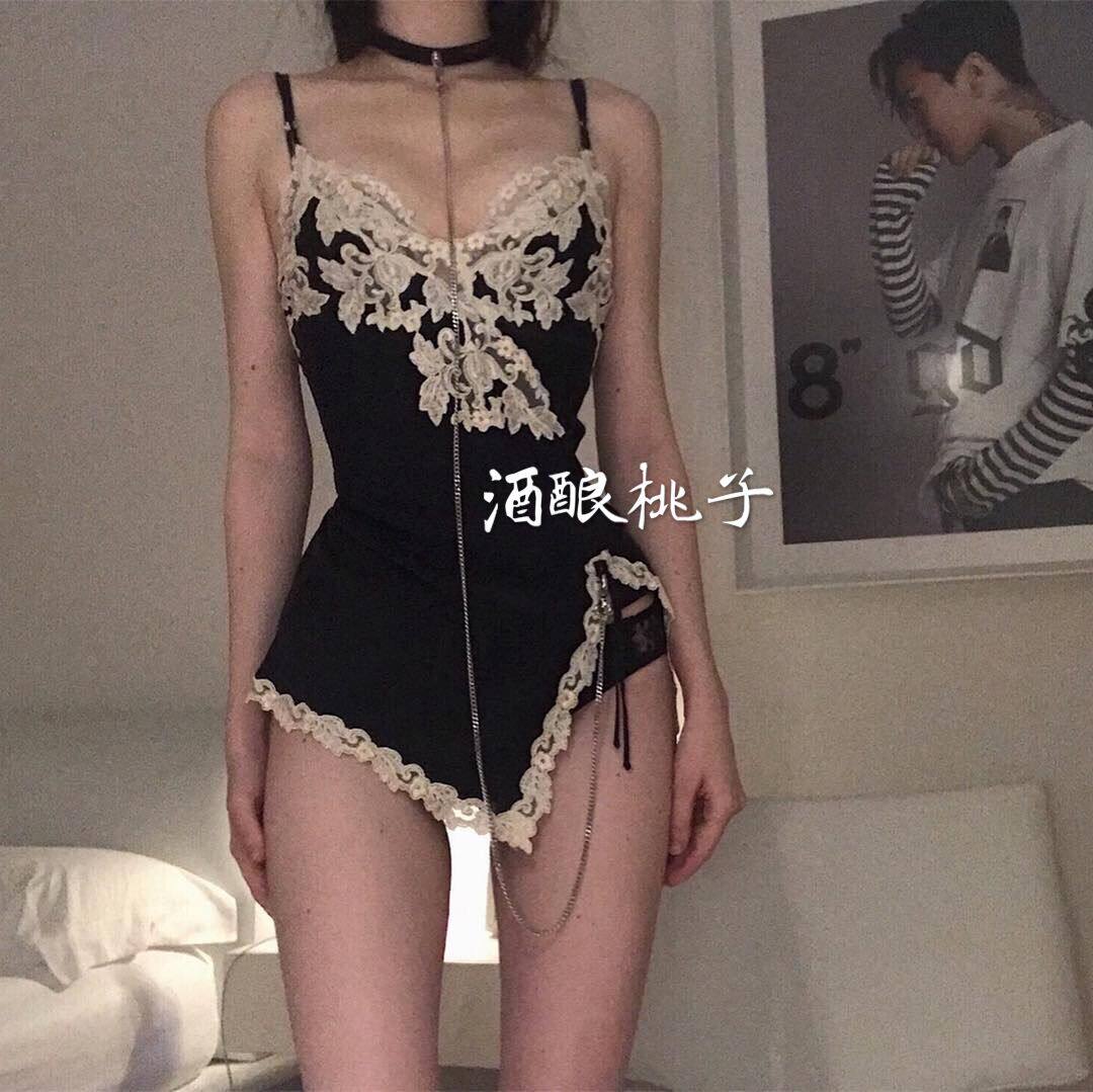 Wine wine peach private custom ins Blogger Original collector's edition suspender night dress embroidery Premium satin comfort