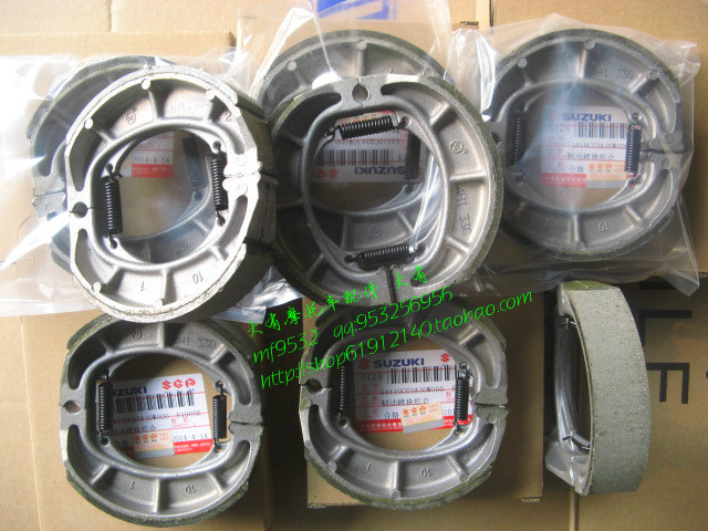 Li Cai QS125T-2 vần 100T Feng Cai 125T-3 Rui Cai QS125T-4B má phanh sau má phanh xe máy air blade