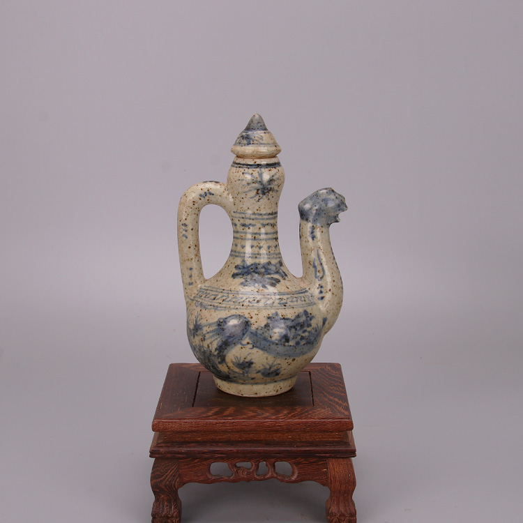 Minqing Flower Chicken Head Jug Antique Ancient Play made of old antique porcelain collection All-hand swing piece Classical Decorations