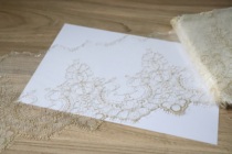 Imported rice white soft mesh jar gold embroidery lash lace lace width approximately 18 5cm