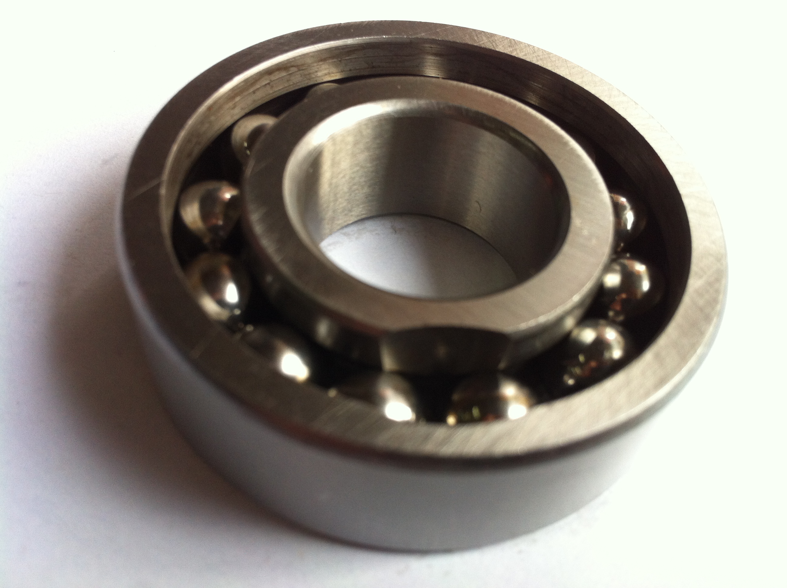 Bearing price difference Remarks Non-Label bearing bearing Retail bearings A large number of spot bearing bearings