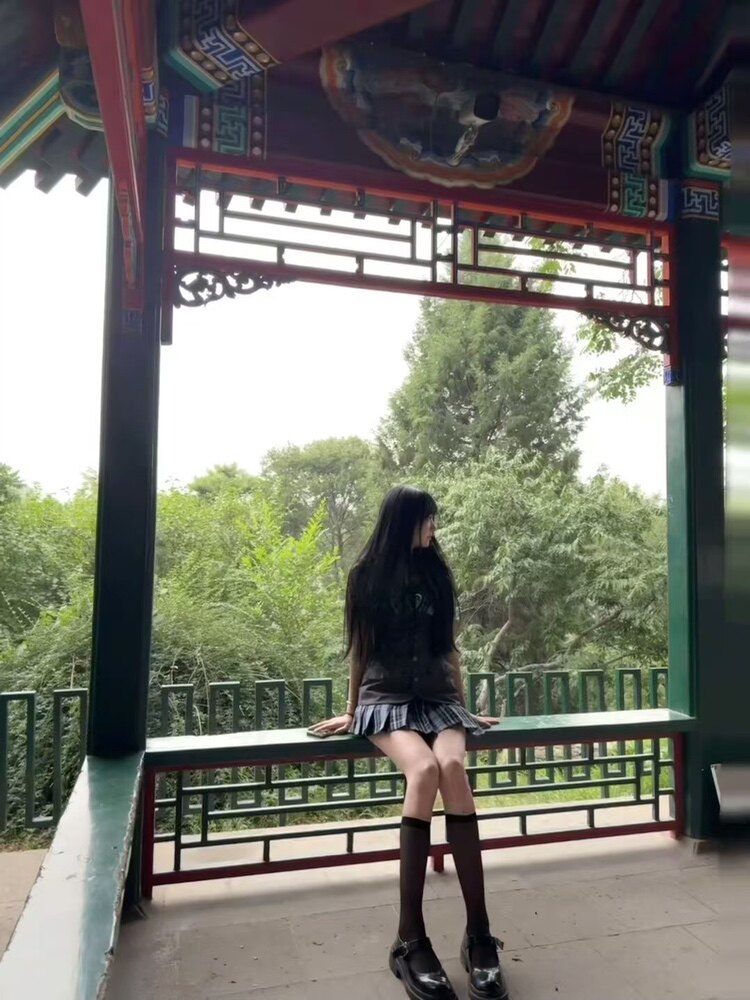 迷失在森林的小鹿qaq