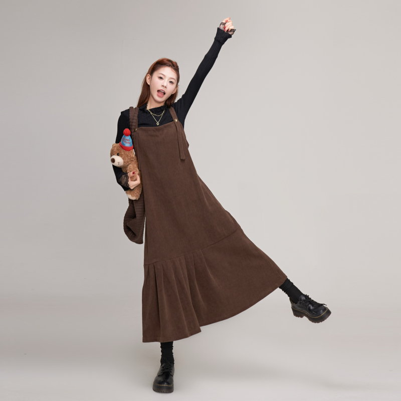 Mz Original/French Retro Corduroy Mermaid Strap Dress for Women, Autumn and Winter Loose Slimming Pleated Base Dress Mz Original/French Retro Corduroy Mermaid Strap Dress for Women, Autumn and Winter Loose Slimming Pleated Base Dress