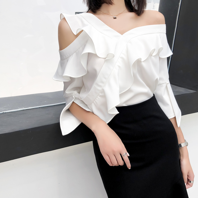 Korean Version Slanted Shoulder Horn Sleeve Snow-spinning Shirt Temperament Sweet Dew Shoulder Irregular-lined Lotus Leaf side shirt blouses woman