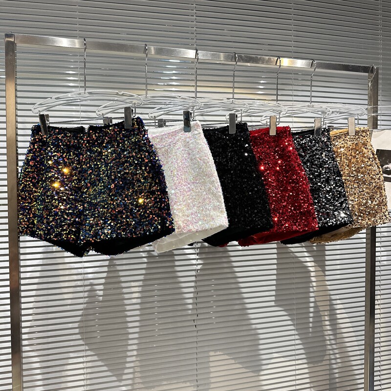 [in Stock] 2026 Summer New Colorful Sequin Shiny Heavy-Duty Zipper Nightclub Socialite Three-Quarter Shorts Hot Pants