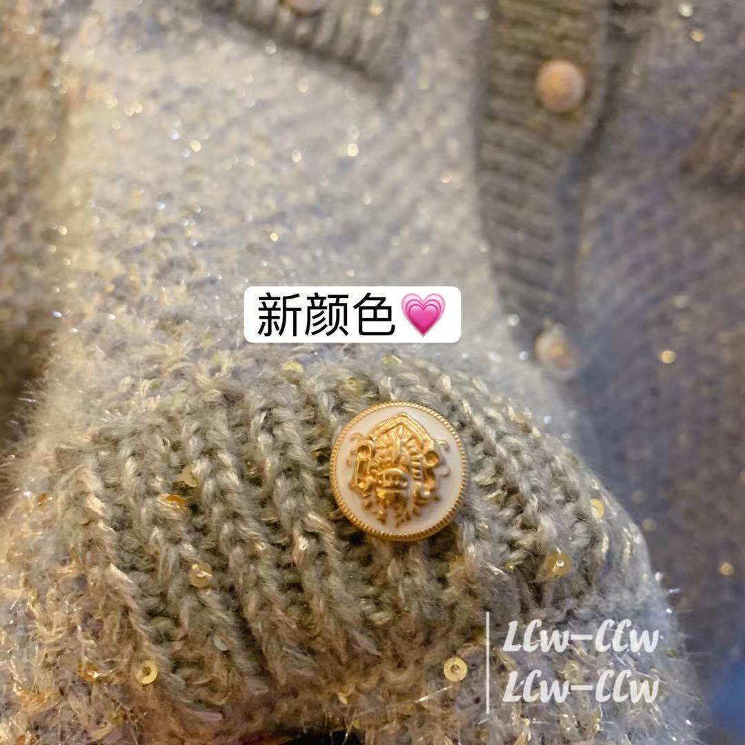 Round neck cardigan sweater women's autumn new fashion temperament small fragrance sequins knitted short small coat top women
