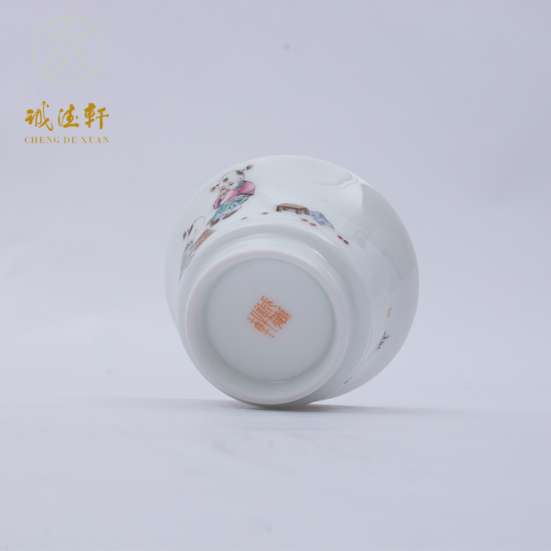 Jingdezhen cheng DE hin ceramic checking suits for hand - drawn characters lad 8 head XiYu famille rose tea set the infant