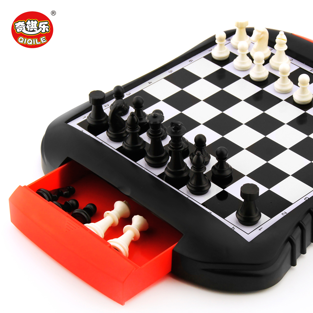 Magnetic chess chess children's student beginner chess Portable drawer chessboard small folding