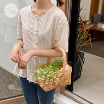 yoe heavy industry embroidered doll shirt female 2021 summer Korean version of loose design sense ins round neck short sleeve pleated top