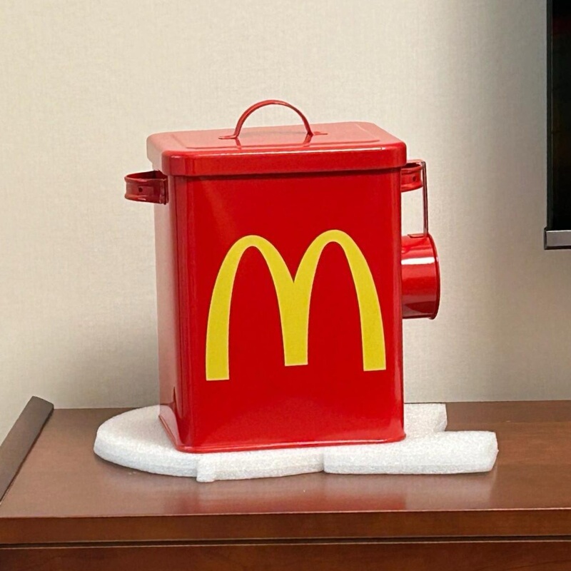Internet-Famous Mcdonald's Pet Food Container, Cat and Dog Food Container, Sealed, Moisture-Proof, Large-Capacity Storage, Pet Food Storage Container, Rice Container Internet-Famous Mcdonald's Pet Food Container, Cat and Dog Food Container, Sealed, Moisture-Proof, Large-Capacity Storage, Pet Food Storage Container, Rice Container