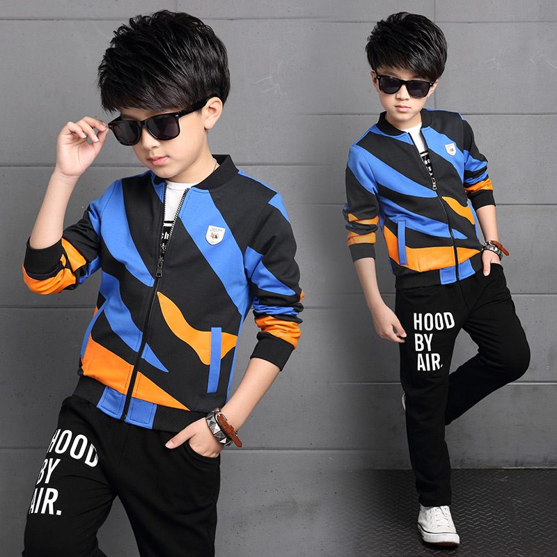 модные спортивные костюмы для подростков мальчиков. крутые костюмы для мальчиков. костюмы для подростков мальчиков. одежда для подростка мальчика. спортивный костюм подростковый.