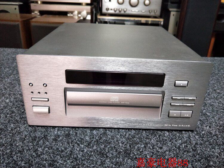 Secondhand imports Kenwood Kin Woowood DPF-7002 Fever HIFI CD plugging machine
