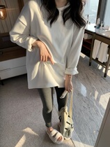 Japan Winter New White Half T-shirt Lady Lax Han Winter Roll-up and Long-Term Top-up