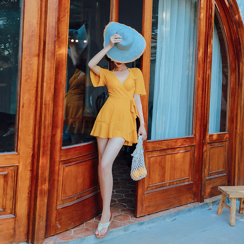 Swimsuit women's 2020 new ins wind thin belly cover steel support small chest gathered one-piece conservative large size fat MM swimsuit