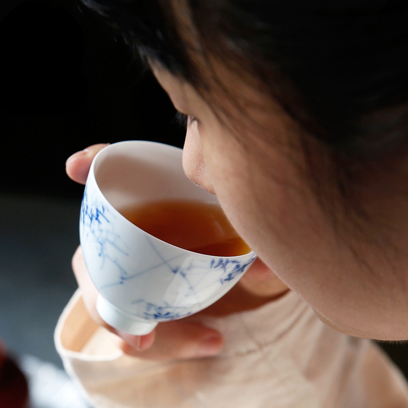 The Poly real boutique scene do sample tea cup single CPU master cup jingdezhen bells small ceramic cups kung fu tea set