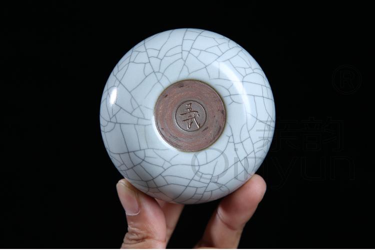 QY Wang Wu new invited on ceramic kung fu tea cup together scene celadon all hand cup cup single glass bowl