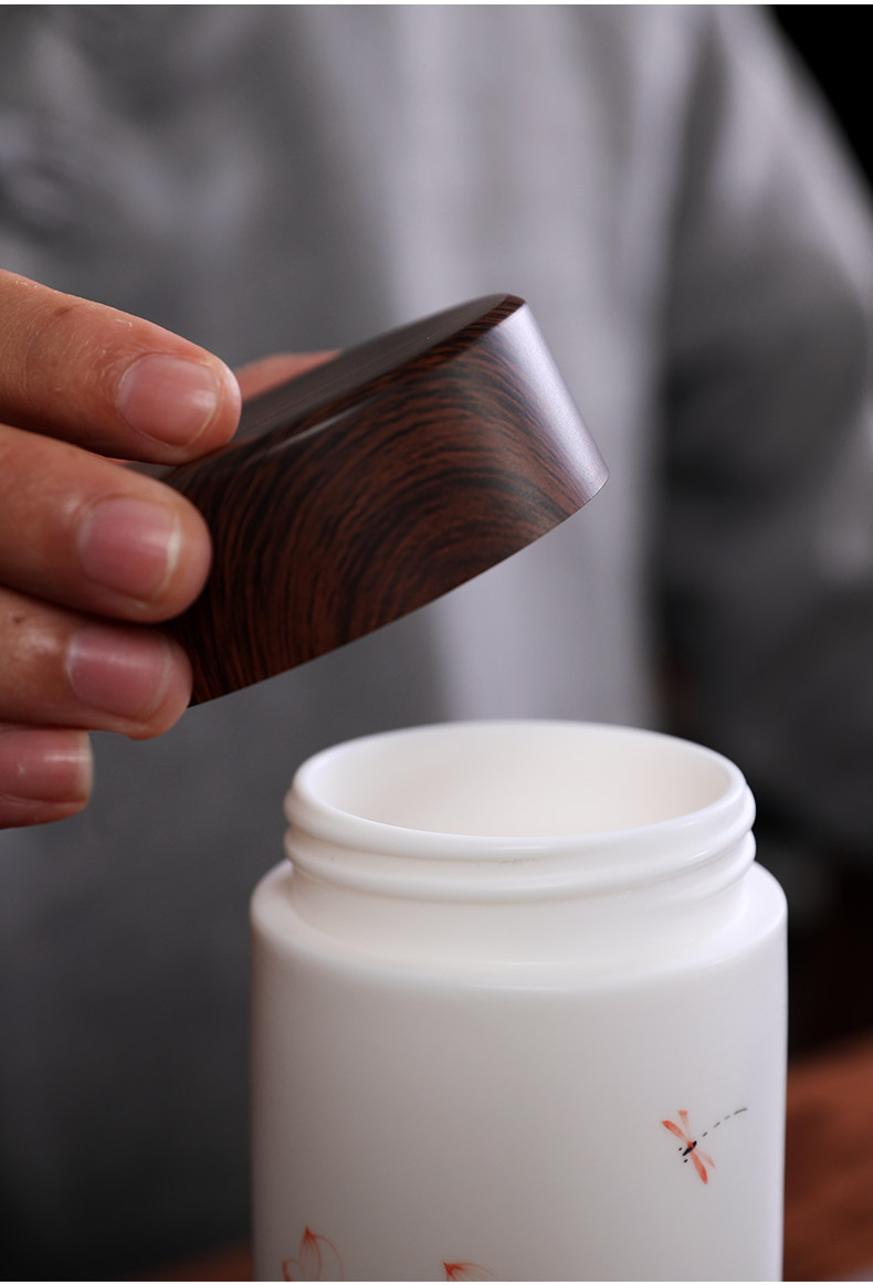 Ceramic hand - made glass vacuum cup white porcelain cup with cover with working meeting of the portable men and women drinking cups