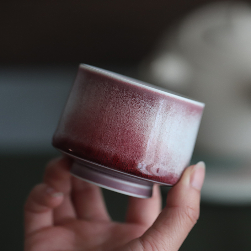 The Poly real view jingdezhen creek open the slice red glaze can keep sample tea cup ice crack glaze large tea light simple but elegant manual peach pink