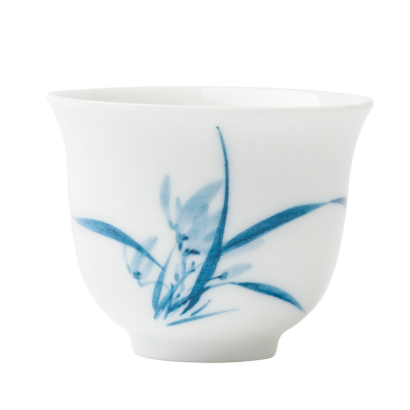 Kung fu ceramic cups single individuals dedicated high - grade single cup small white porcelain with blue and white porcelain hand - made sample tea cup