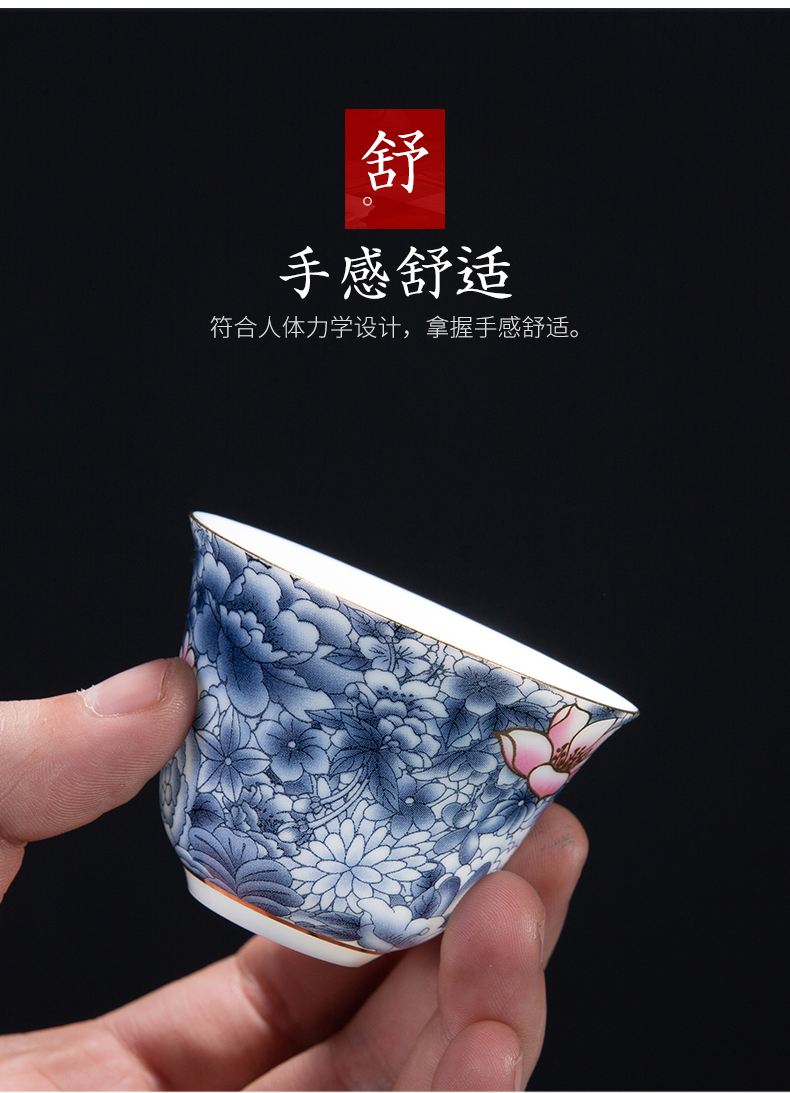 Blue and white porcelain of jingdezhen ceramic cup sample tea cup single CPU kung fu tea cup, small bowl masters cup