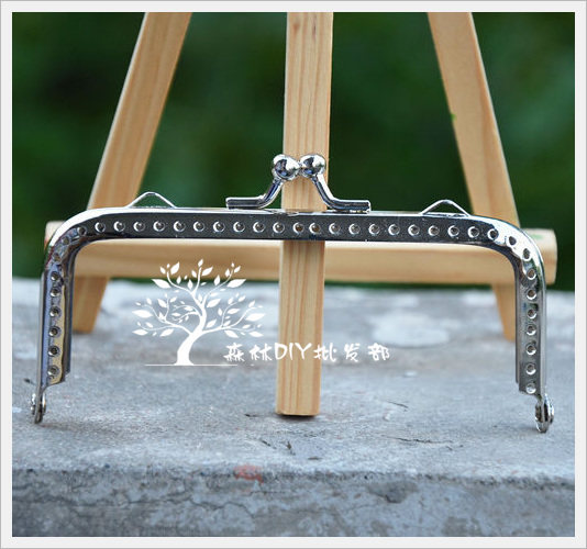 (Forest wholesale) 1 5 yuan of 10 5CM bright silver square gold with double ear 10 190 kt